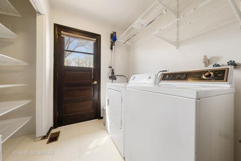 1636 Wadham Pl, Wheaton, IL 60189 photo 6