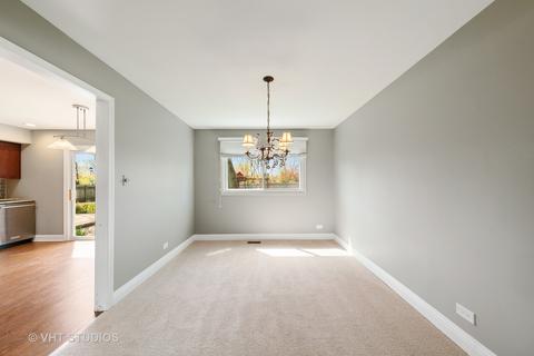 1636 Wadham Pl, Wheaton, IL 60189 photo 3