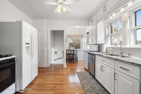1586 E Algonquin Rd, Des Plaines, IL 60016 photo 8
