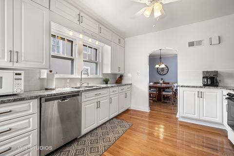 1586 E Algonquin Rd, Des Plaines, IL 60016 photo 10