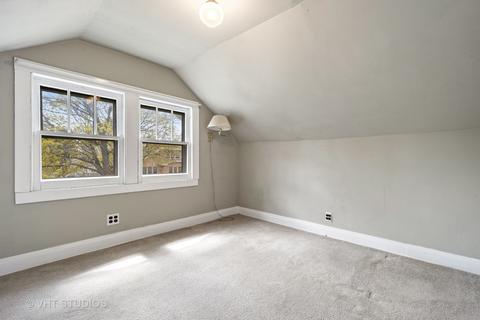 1586 E Algonquin Rd, Des Plaines, IL 60016 photo 17