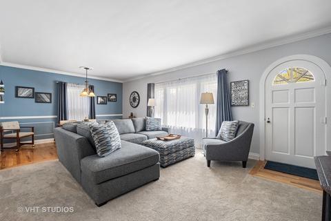 1586 E Algonquin Rd, Des Plaines, IL 60016 photo 4