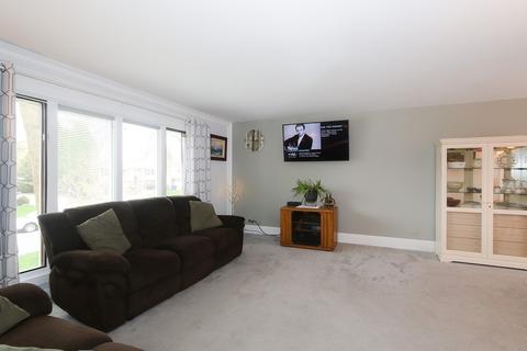242 N Crest Ave, Bartlett, IL 60103 photo 5