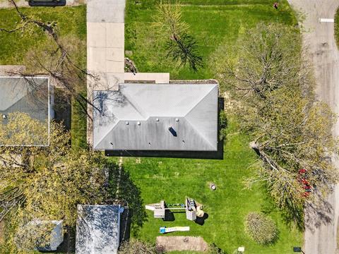 200 E North St, Danvers, IL 61732 photo 3