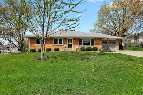 200 E North St, Danvers, IL 61732 photo 1