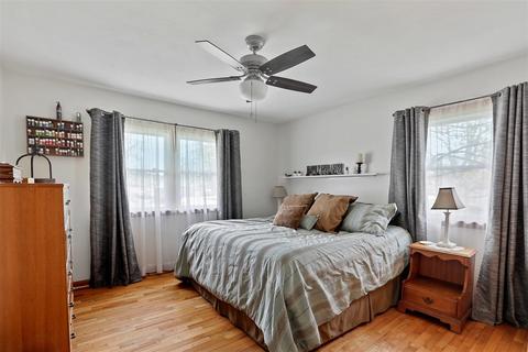 200 E North St, Danvers, IL 61732 photo 8