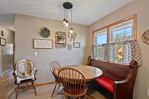 200 E North St, Danvers, IL 61732 photo 7