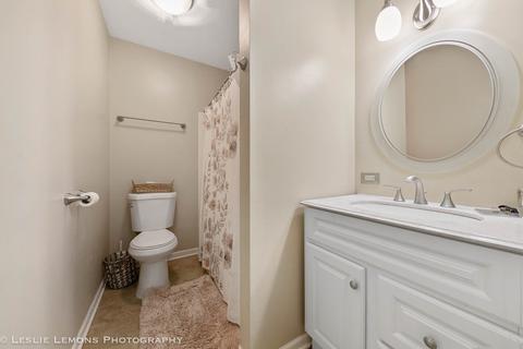 1464 Stonebridge Cir #9E, Wheaton, IL 60189 photo 13