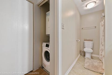 1464 Stonebridge Cir #9E, Wheaton, IL 60189 photo 8