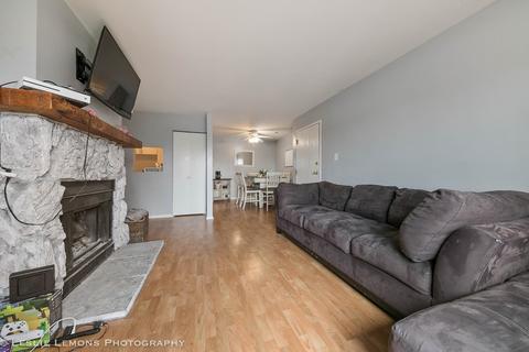 1464 Stonebridge Cir #9E, Wheaton, IL 60189 photo 2