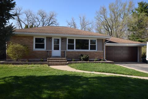 100 Beach Dr, Algonquin, IL 60102 photo 2