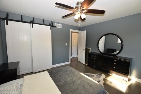 100 Beach Dr, Algonquin, IL 60102 photo 20