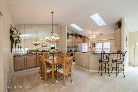 6535 Snug Harbor Dr, Willowbrook, IL 60527 photo 5