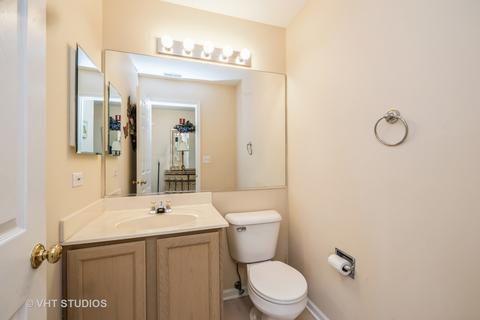 6535 Snug Harbor Dr, Willowbrook, IL 60527 photo 12
