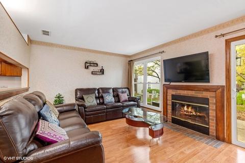 1146 Stillwater Rd, Elgin, IL 60120 photo 7