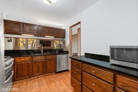 1146 Stillwater Rd, Elgin, IL 60120 photo 5