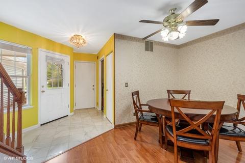 1146 Stillwater Rd, Elgin, IL 60120 photo 4