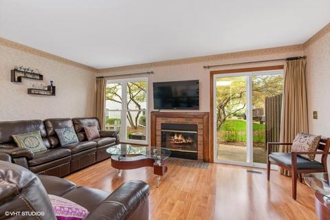 1146 Stillwater Rd, Elgin, IL 60120 photo 8