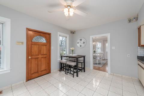 110 W Oneida Ave, Bartlett, IL 60103 photo 17