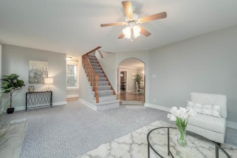 110 W Oneida Ave, Bartlett, IL 60103 photo 11