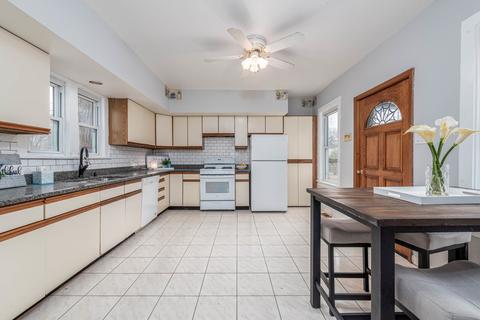 110 W Oneida Ave, Bartlett, IL 60103 photo 13