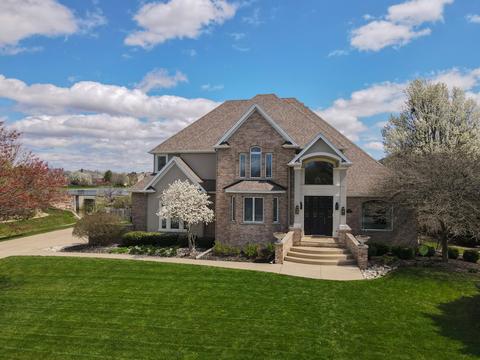 1807 Hackberry Rd, Bloomington, IL 61704 photo 3