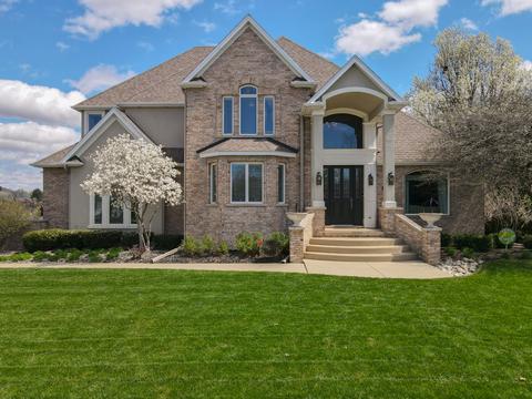 1807 Hackberry Rd, Bloomington, IL 61704 photo 2