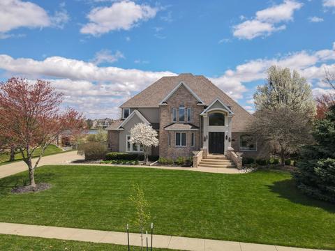 1807 Hackberry Rd, Bloomington, IL 61704 photo 4