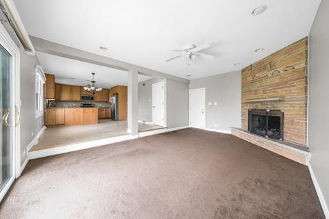 444 Pinecroft Dr, Roselle, IL 60172 photo 4