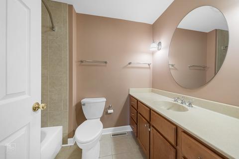 444 Pinecroft Dr, Roselle, IL 60172 photo 12