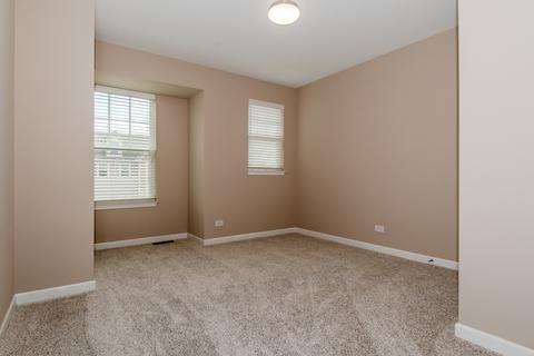 216 N Commerce St, Aurora, IL 60504 photo 35