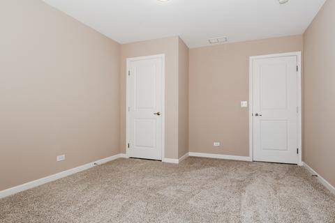 216 N Commerce St, Aurora, IL 60504 photo 38