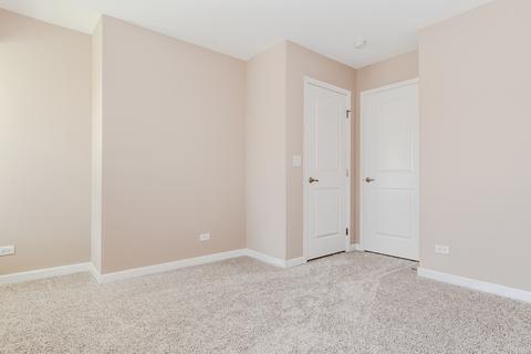 216 N Commerce St, Aurora, IL 60504 photo 37
