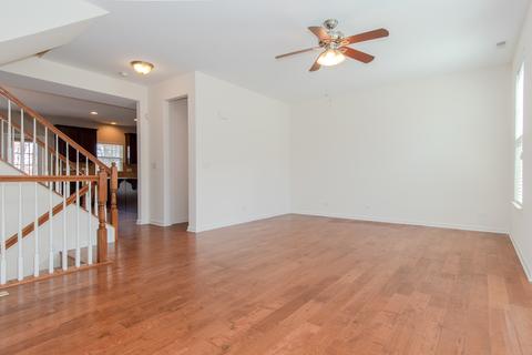 216 N Commerce St, Aurora, IL 60504 photo 6