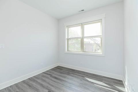 4552 S Evans Ave, Chicago, IL 60653 photo 12
