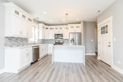 4552 S Evans Ave, Chicago, IL 60653 photo 5