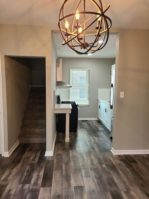 716 Hamilton Ave, Aurora, IL 60505 photo 5