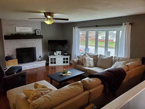 124 Thrush Ln, Naperville, IL 60540 photo 2