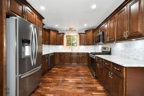 8111 Central Ave, Burbank, IL 60459 photo 3