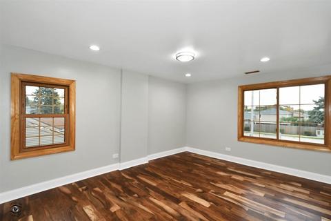 8111 Central Ave, Burbank, IL 60459 photo 18
