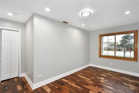 8111 Central Ave, Burbank, IL 60459 photo 9