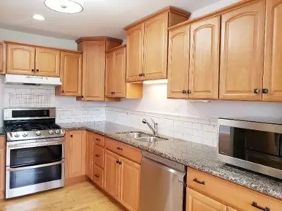 1305 Campbell Ln, Hoffman Estates, IL 60169 photo 9