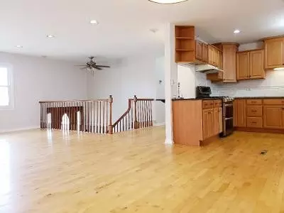 1305 Campbell Ln, Hoffman Estates, IL 60169 photo 6