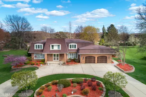357 Eagle Ln, Bloomingdale, IL 60108 photo 2