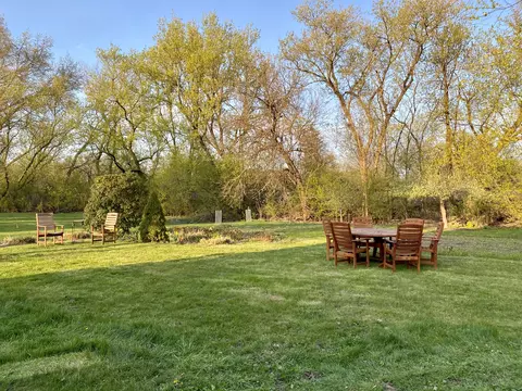 407 S Warrington Rd, Des Plaines, IL 60016 photo 22