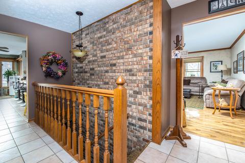 8452 Mark Dr, Roscoe, IL 61073 photo 3