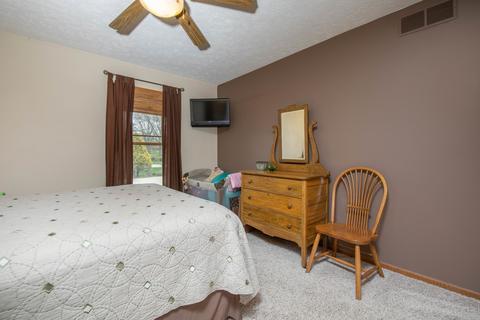 8452 Mark Dr, Roscoe, IL 61073 photo 18