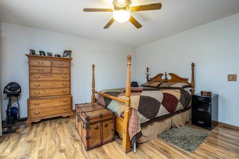 8452 Mark Dr, Roscoe, IL 61073 photo 14