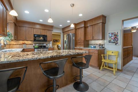 8452 Mark Dr, Roscoe, IL 61073 photo 8