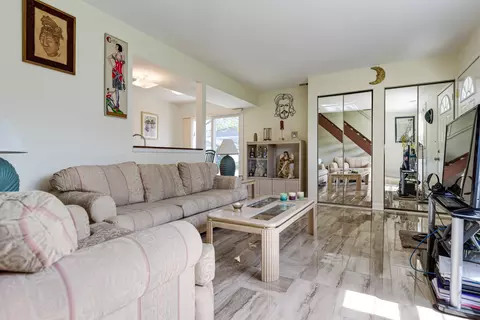 1237 Mae Ct #17C, Wheeling, IL 60090 photo 5
